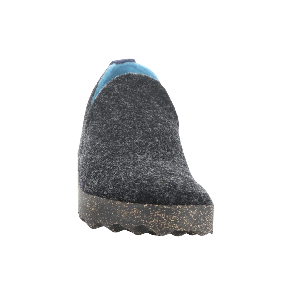 Front view of the Asportuguesas Women’s City Slip-On Shoe in Anthracite, emphasizing the rounded toe, breathable wool blend upper, and minimalist, modern aesthetic.
