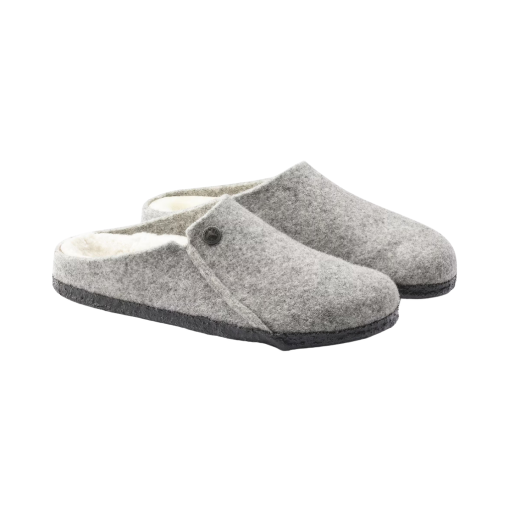 Birkenstock Men’s Zermatt Shearling Slipper in Light Gray Wool Felt featuring a premium wool felt upper, easy slip-on design, genuine shearling lining, anatomical cork-latex footbed, and durable rubber outsole designed for cozy warmth, everyday comfort, and supportive indoor or light outdoor wear.