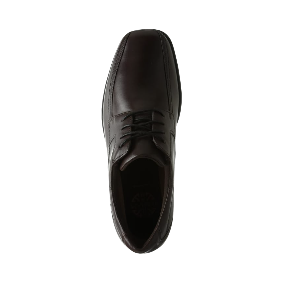 Top view of the Dunham Men’s Douglas Bike Front Oxford in Brown displaying the full-grain leather upper, secure lace-up system, bike-toe construction, removable memory foam footbed, and orthotic-friendly design engineered to provide cushioning, support, and a personalized fit.
