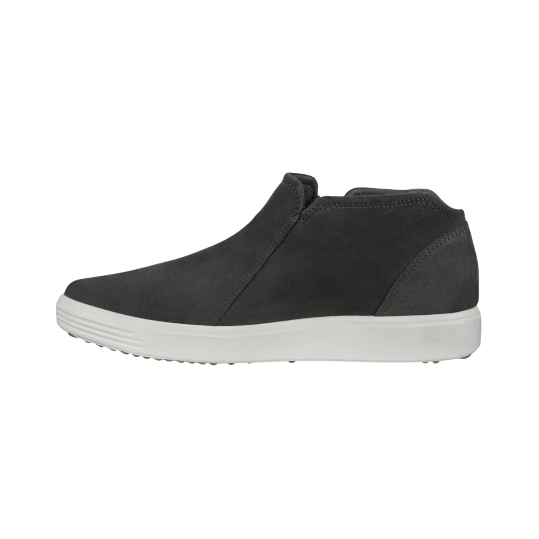 ECCO Women’s Soft 7 Low Bootie in Dark Shadow Diffuse featuring a premium nubuck upper, convenient inside zip closure, FLUIDFORM™ Direct Comfort Technology, anatomically shaped last, removable leather-covered insole, and durable PU/TPU outsole for lightweight, cushioned everyday comfort.