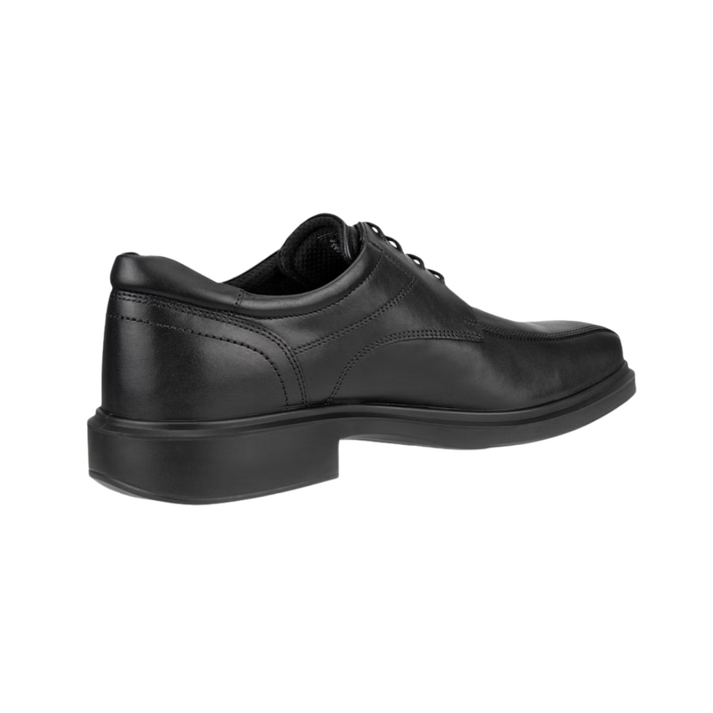 Back heel view of the ECCO Helsinki 2 Bike Toe Derby in Black highlighting the structured heel, supportive FLUIDFORM™ sole construction, and flexible rubber outsole designed to provide stability, shock absorption, and comfortable movement during long days on your feet.