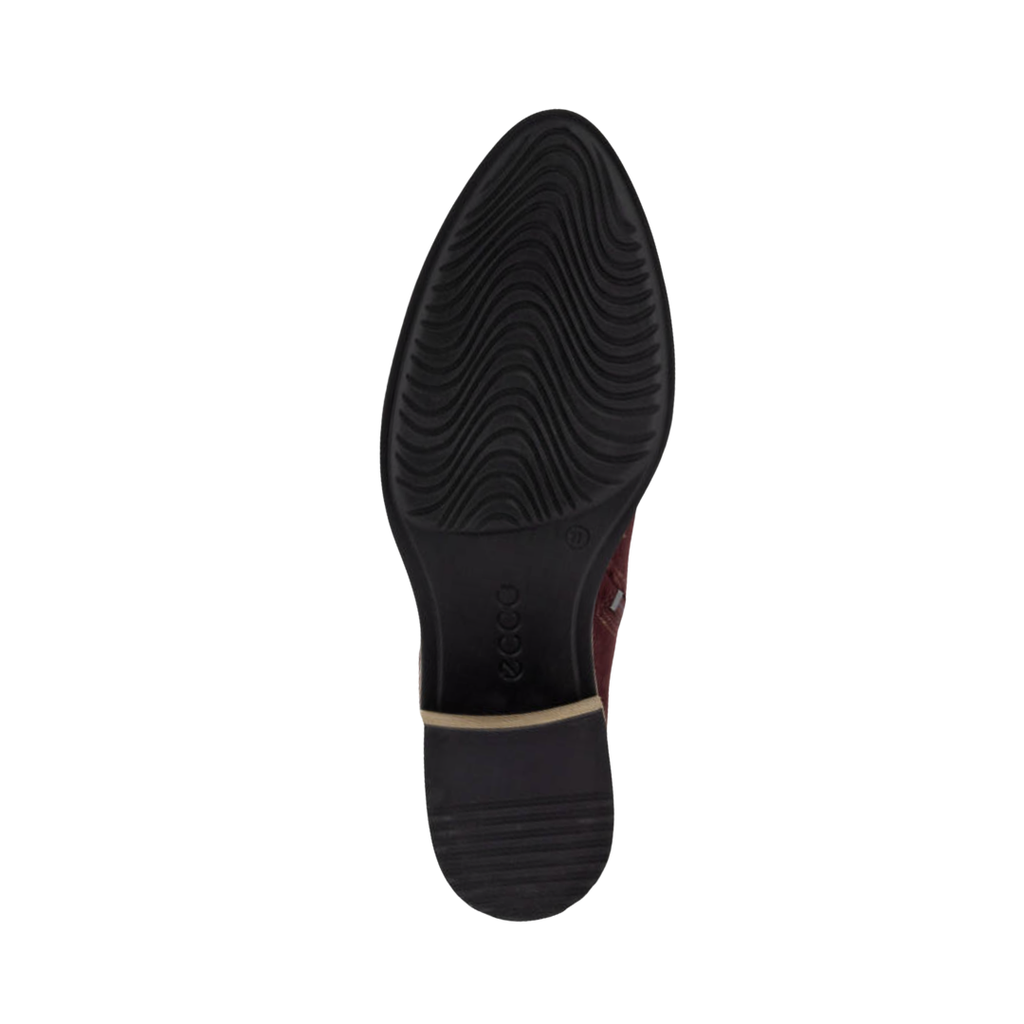 Bottom outsole view of the ECCO Women’s Shape 35 Sartorelle Ankle Boot in Andorra featuring the flexible FLUIDFORM™ Direct Comfort sole construction designed to absorb shock and enhance stability while providing supportive cushioning for conditions such as plantar fasciitis, flat feet, overpronation, mild heel pain, joint pain, bunions, sensitive feet, and general foot fatigue.