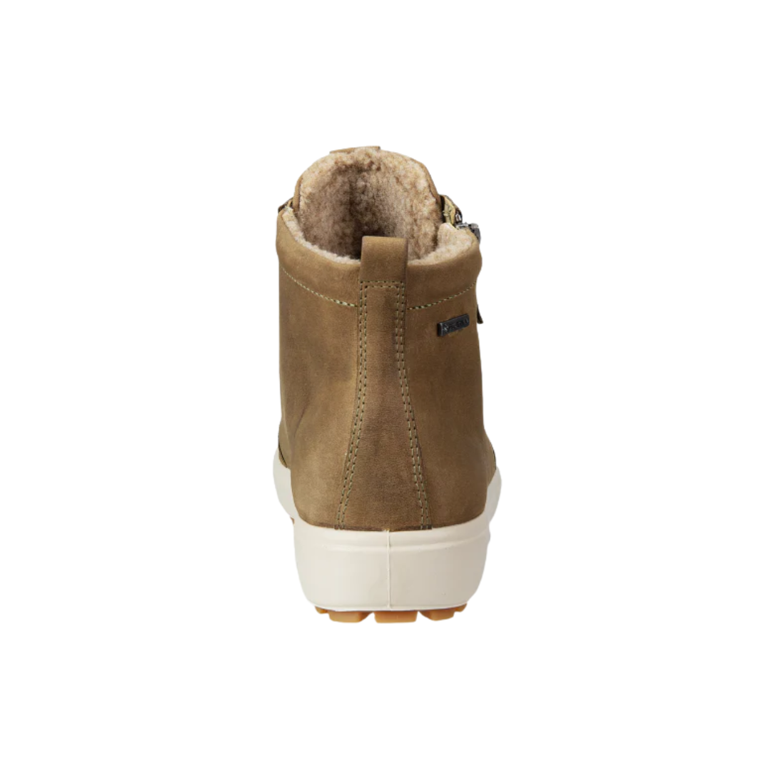 Back heel view of the ECCO Women’s Soft 7 Tred GTX High in Sage highlighting the supportive high-top construction, warm textile lining, cushioned FLUIDFORM™ sole, and rugged rubber outsole designed to provide ankle stability, shock absorption, and dependable traction.