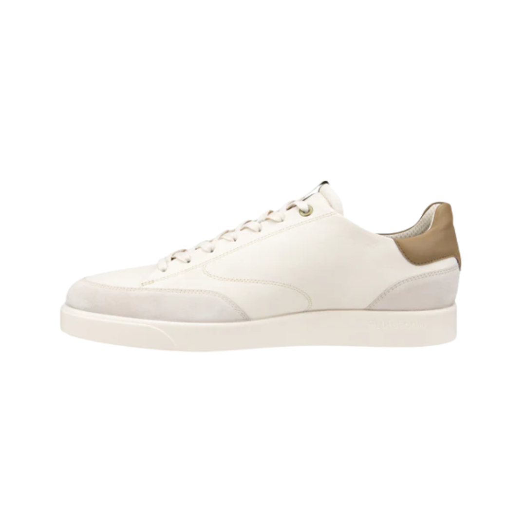 Side view of the ECCO Men’s Street Lite Luxe in Limestone/Nutmeg Brown, showcasing the premium leather and suede upper, vintage-inspired low-top sneaker silhouette, and FLUIDFORM™ cushioned midsole for flexible everyday support.