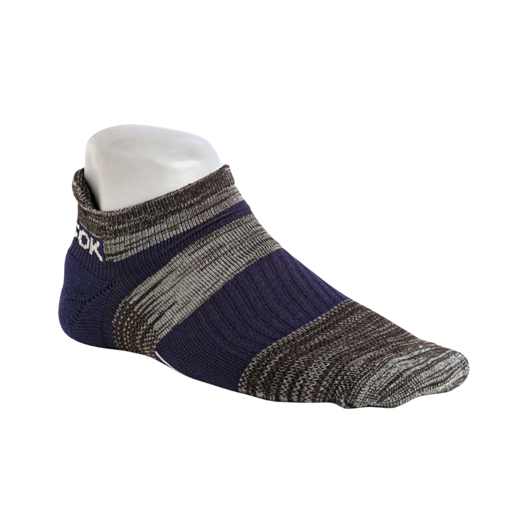 FitSok Q5 No-Show Sock in the Charcoal Pack Navy Sock featuring targeted cushioning, Flowtek moisture-management channels, arch support, seamless toe construction, and durable performance fabric for workouts and everyday wear.