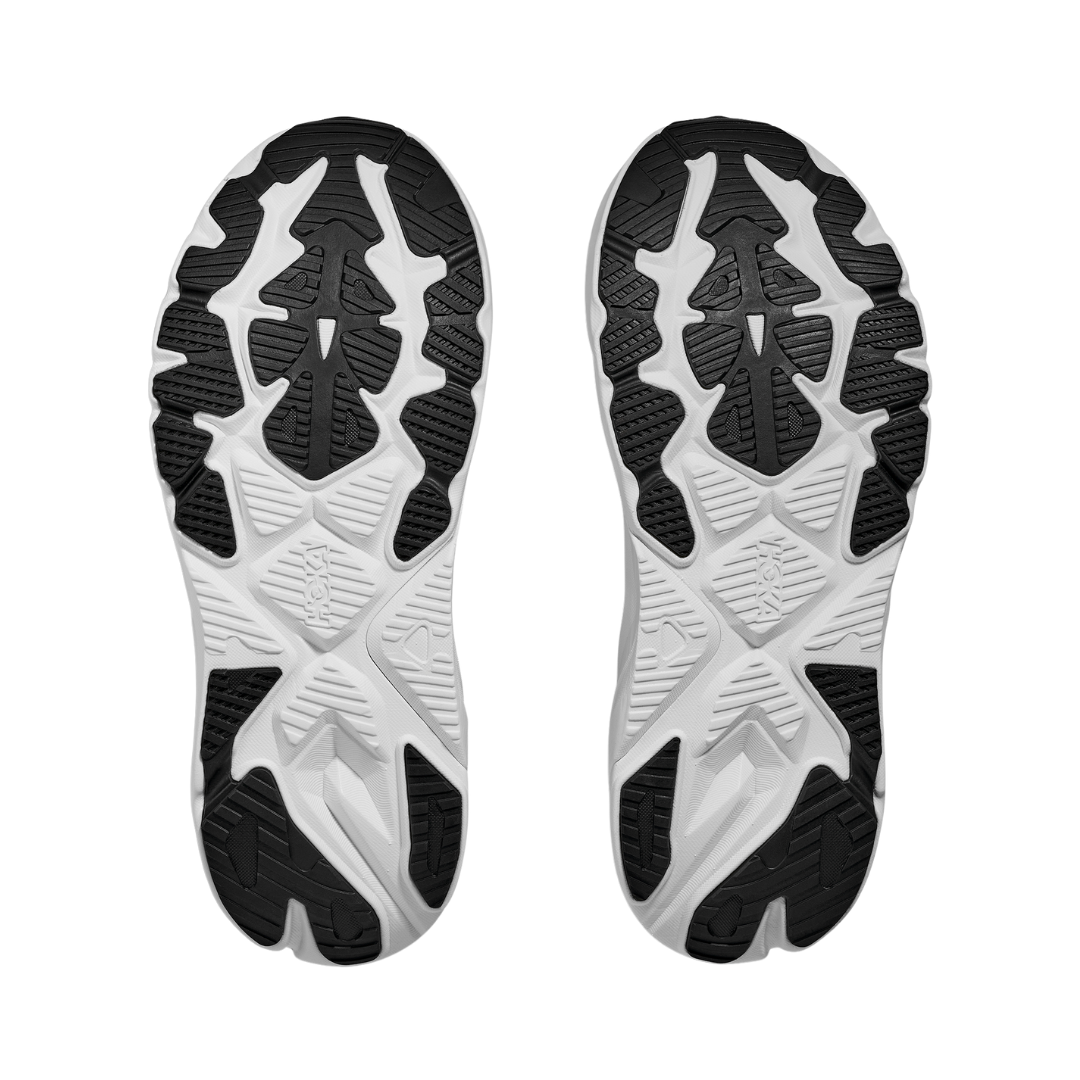 Men's Arahi 8 - Black/White *Special Ordered*