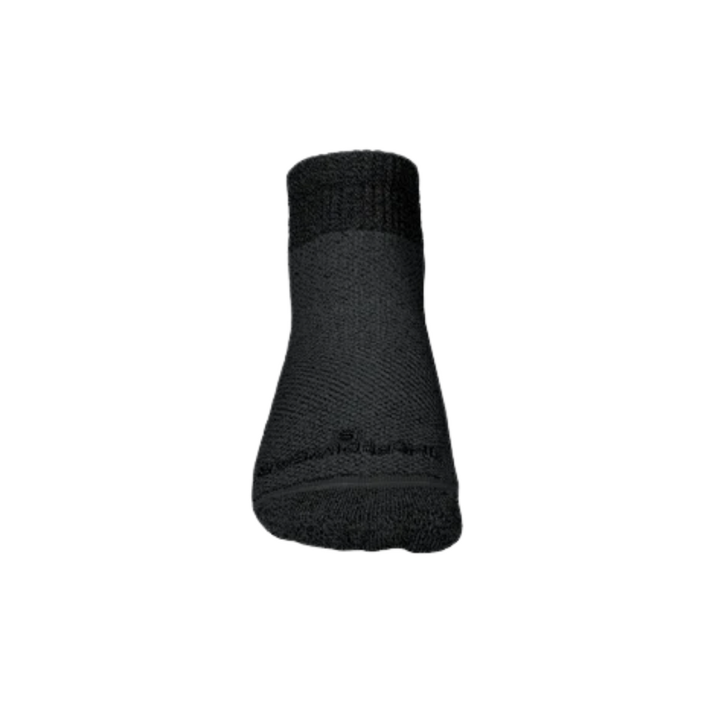 Incrediwear Unisex Circulation Ankle Socks in Black featuring infrared-activated semiconductor-infused fabric, ankle-length coverage, moisture-wicking construction, and a comfortable low-cut design for everyday and athletic wear.