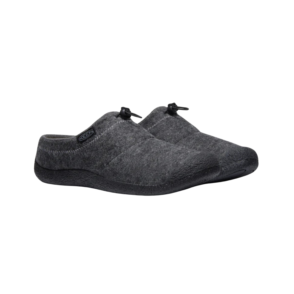 KEEN Men's Howser III Slide in Charcoal/Black featuring a cozy microfleece lining, slip-on design, stretch-gore panels, cushioned footbed, and durable non-marking rubber outsole for relaxed everyday wear.